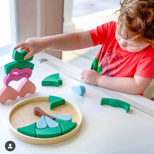 어브달 원목교구 유아장난감팝니다(벌 나비 피라미드)