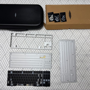 Glare tkl 글레어 (황동하판) 실버 커스텀키보드