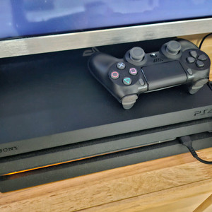PS4프로 + 타이틀5개