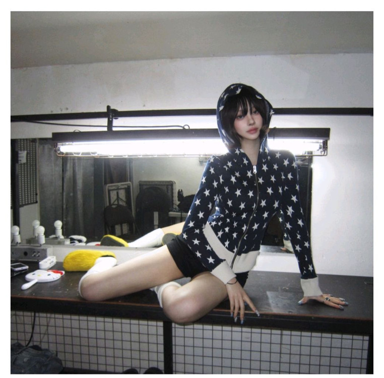 후드집업텔텔스튜디오스타집업키치배드블러드엔뉴엘 이미지