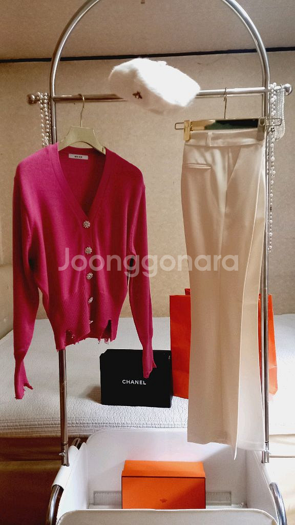 on:up거디간 slow people 부츠컷 고급바지--0