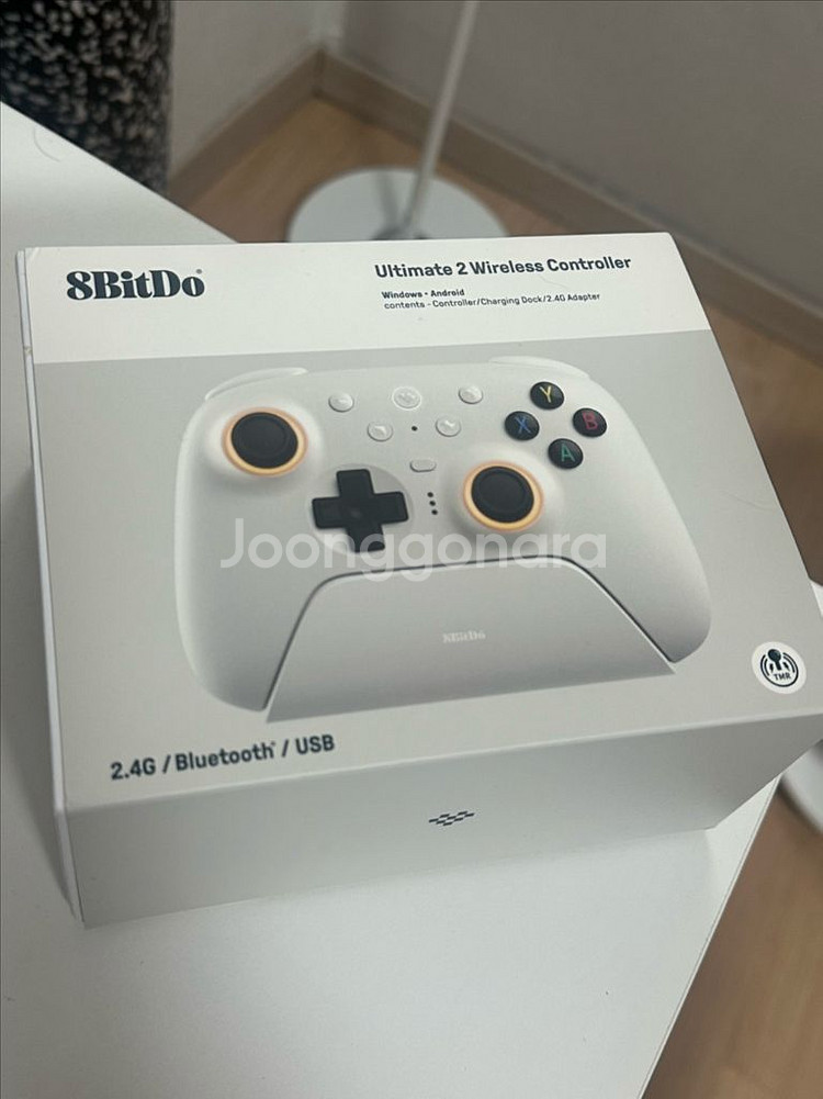 8bitdo ultimate 2 (팔얼블2) 팝니다--0