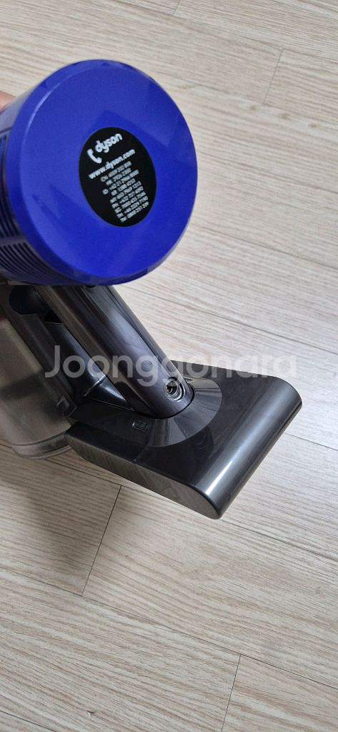 다이슨 v8 본체. 소프트해드.충전기--3