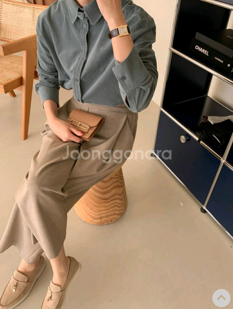 새상품)보웬골덴셔츠--0