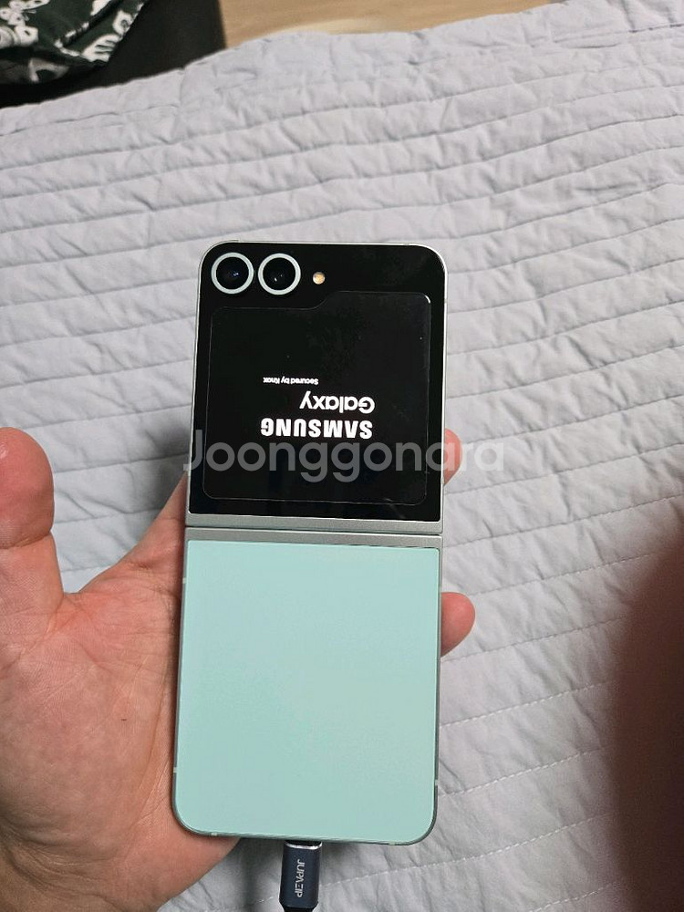 걀럭시 z플립6 256gb 올갈이 새제품급 판매--0