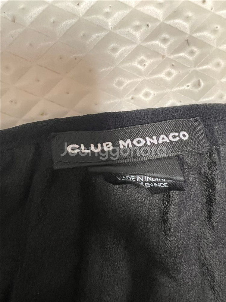 클럽모나코 실크 블라우스--5