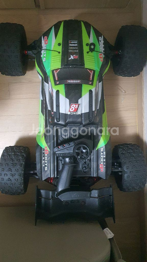 1/5 크라톤 8s RC카 판매 합니다--0