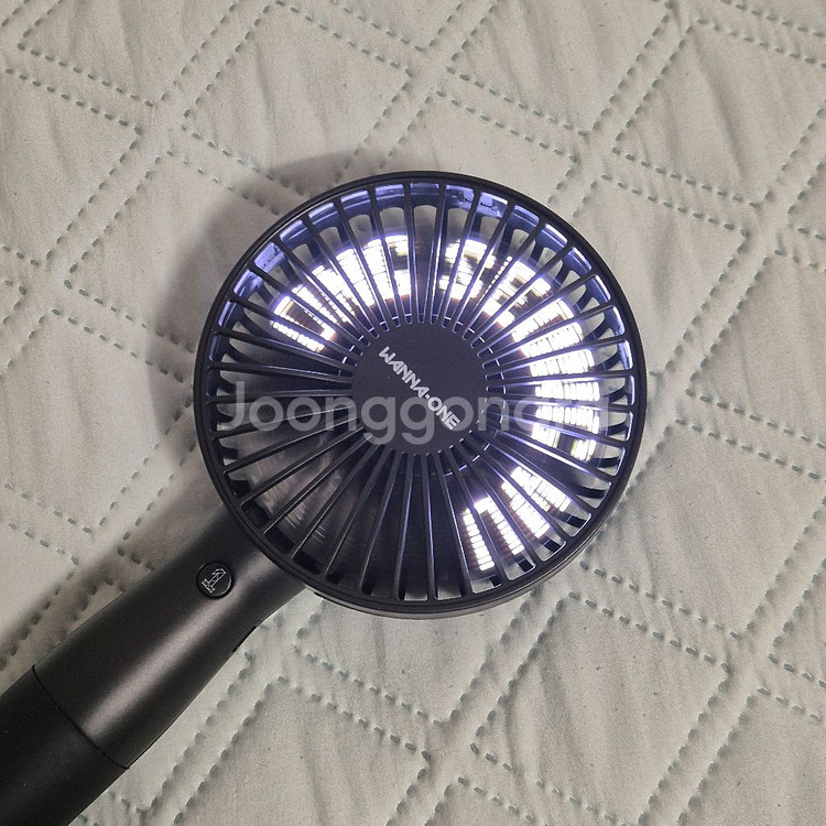 워너원 LED 핸디팬 손선풍기 블랙 개봉--0