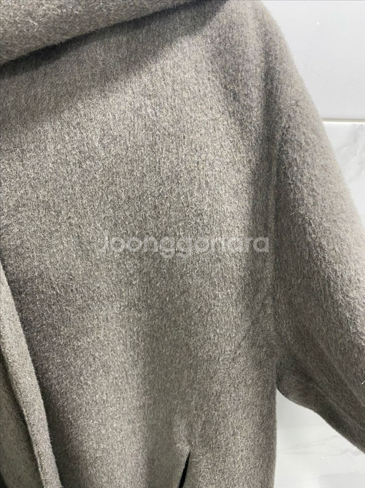 한섬 타임 간절기에 입기 좋은 반코트 팔아요~--4