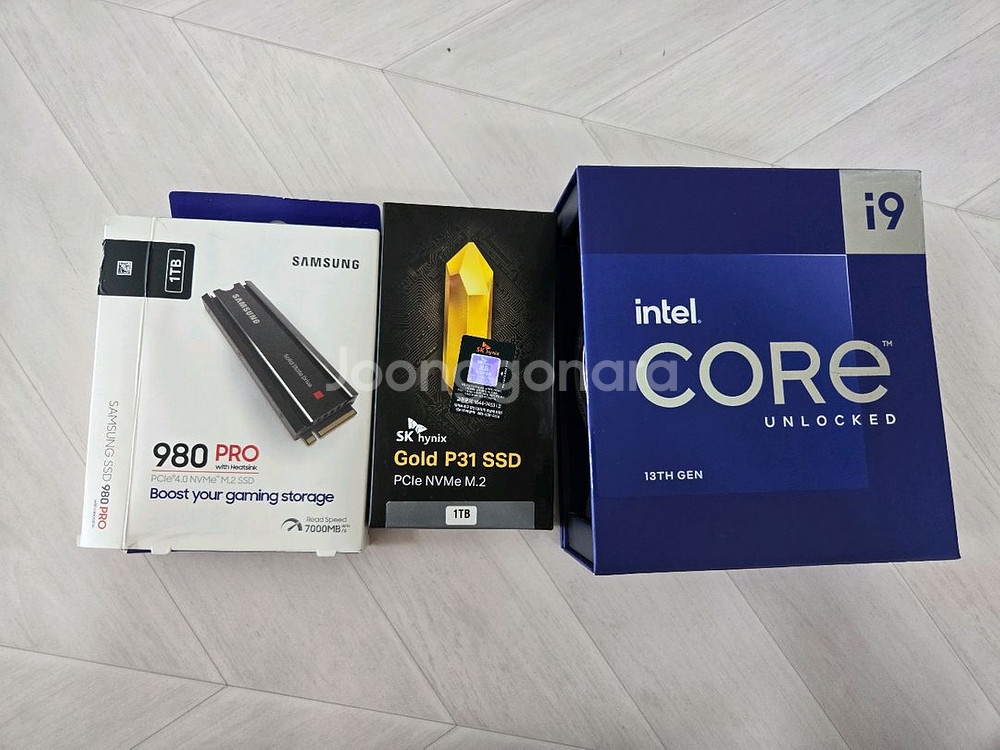 본체 13900k, 4070ti super aero,--5