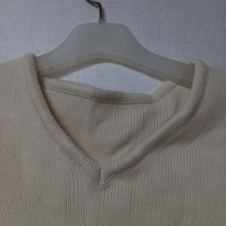 (새상품) 5만원대 니트 가디건 + 니트 나시 세트--6