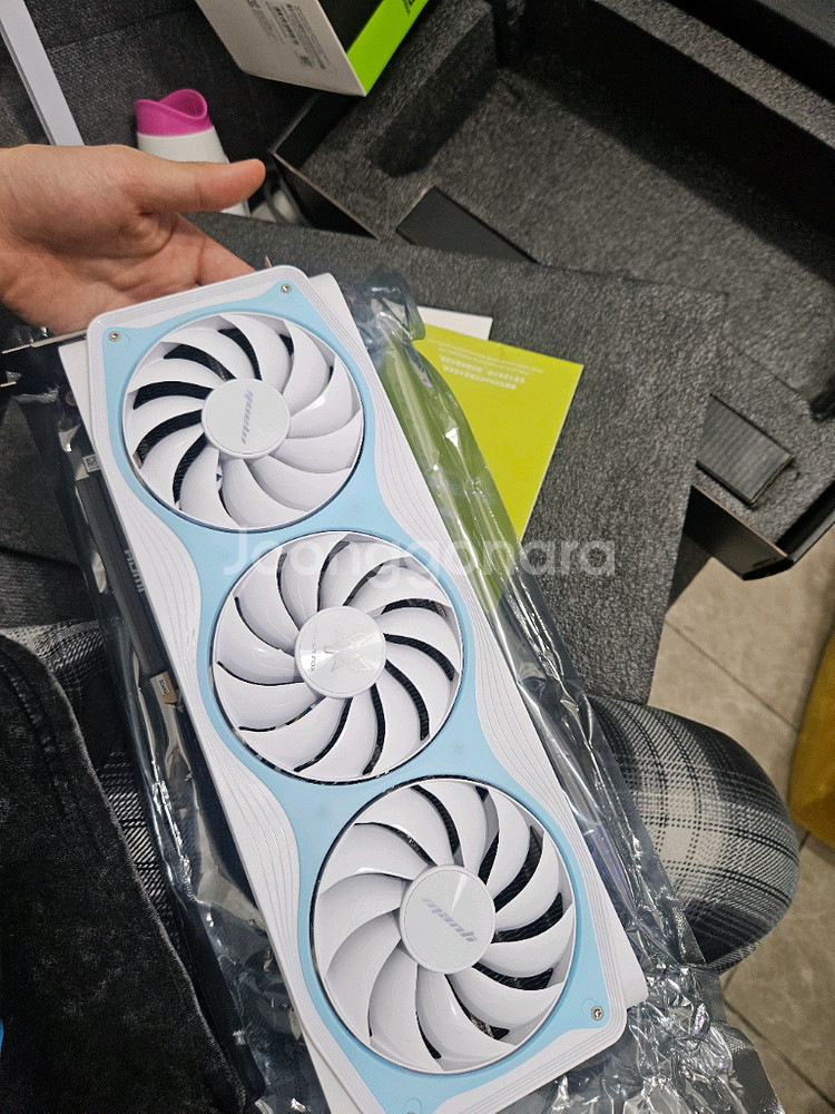 rtx5070ti 폴라폭스--1