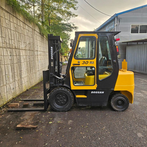 [중고지게차] 두산 D30S-3 3톤 3단 디젤지게차