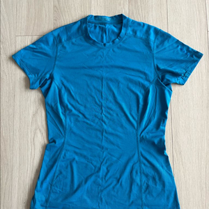 아크테릭스 여성용 반팔티 M