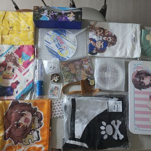 홀로라이브 이누가미 코로네 굿즈 자캣 책상 등 일괄