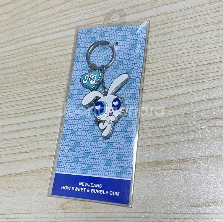 뉴진스 파워퍼프걸 버니 메탈키링 미개봉--0