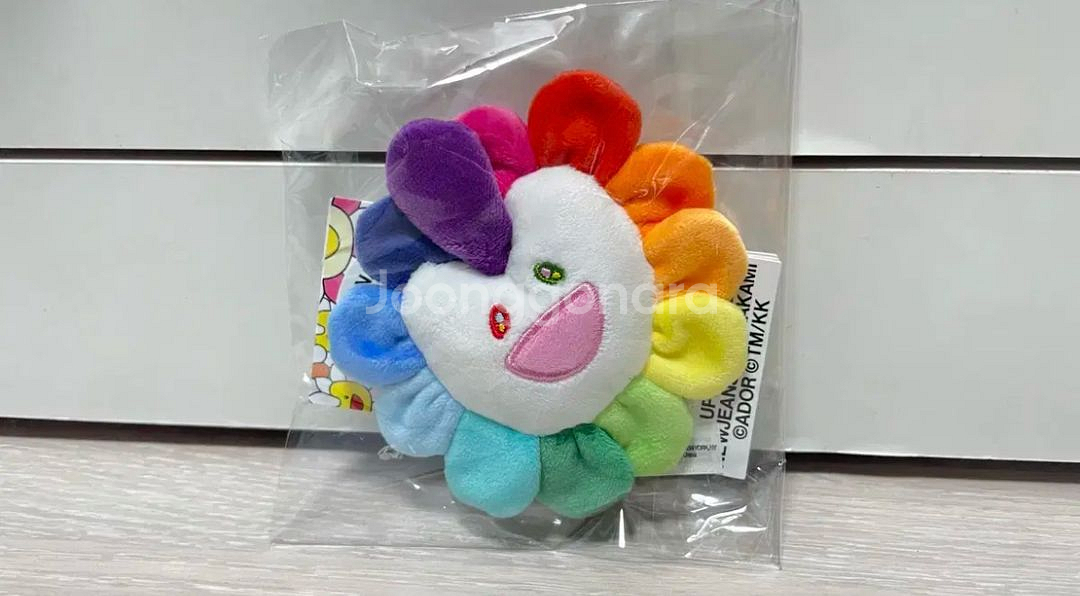 뉴진스 무라카미 플라워 인형 키링 꽃 키링 미개봉--0