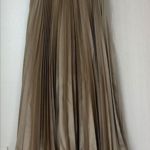 바이씨니 공작스커트 골드 키작녀