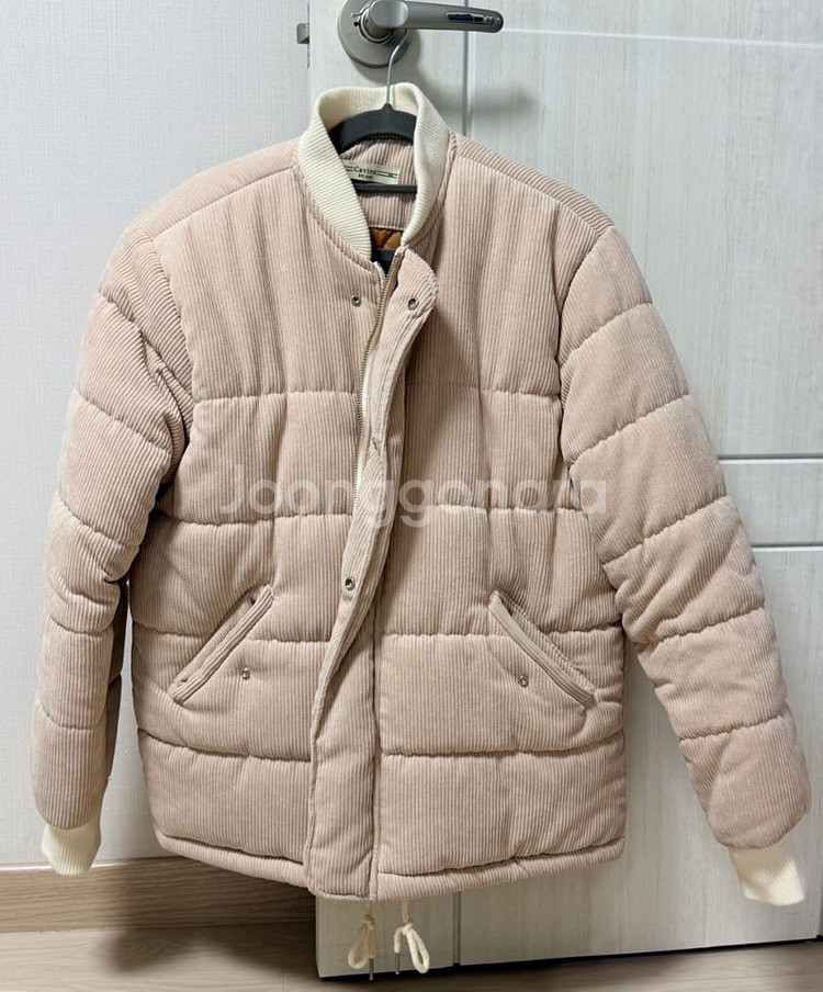 골덴 패딩 팝니다.--0