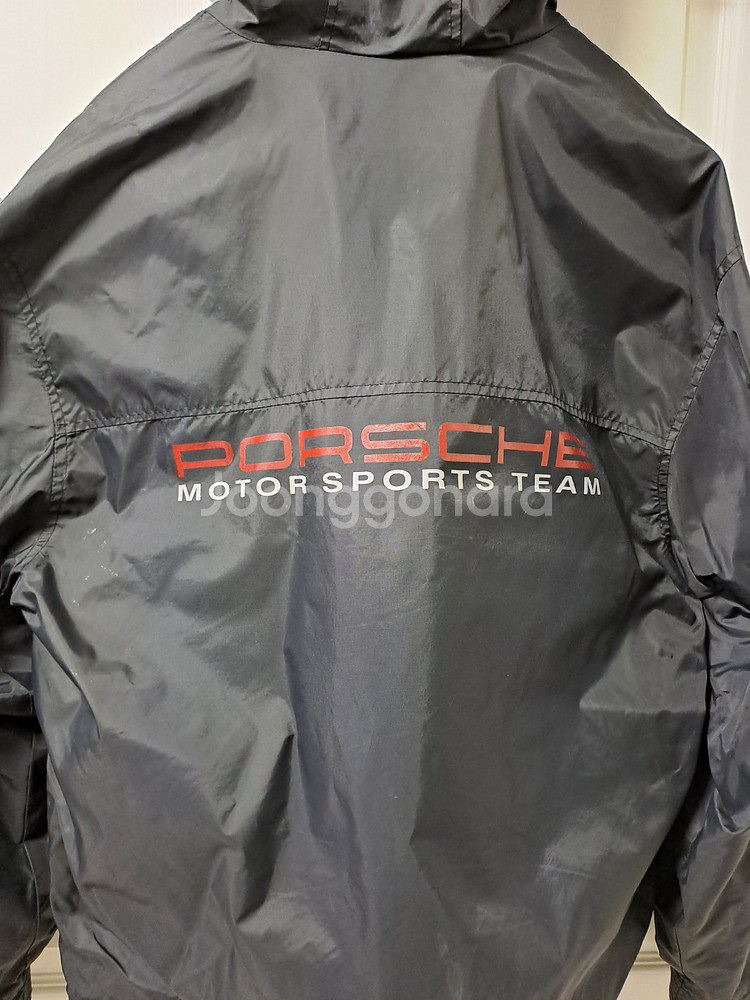 (희 귀 템) 포르쉐 바람막이 자켓 패딩 경량 아우터--3