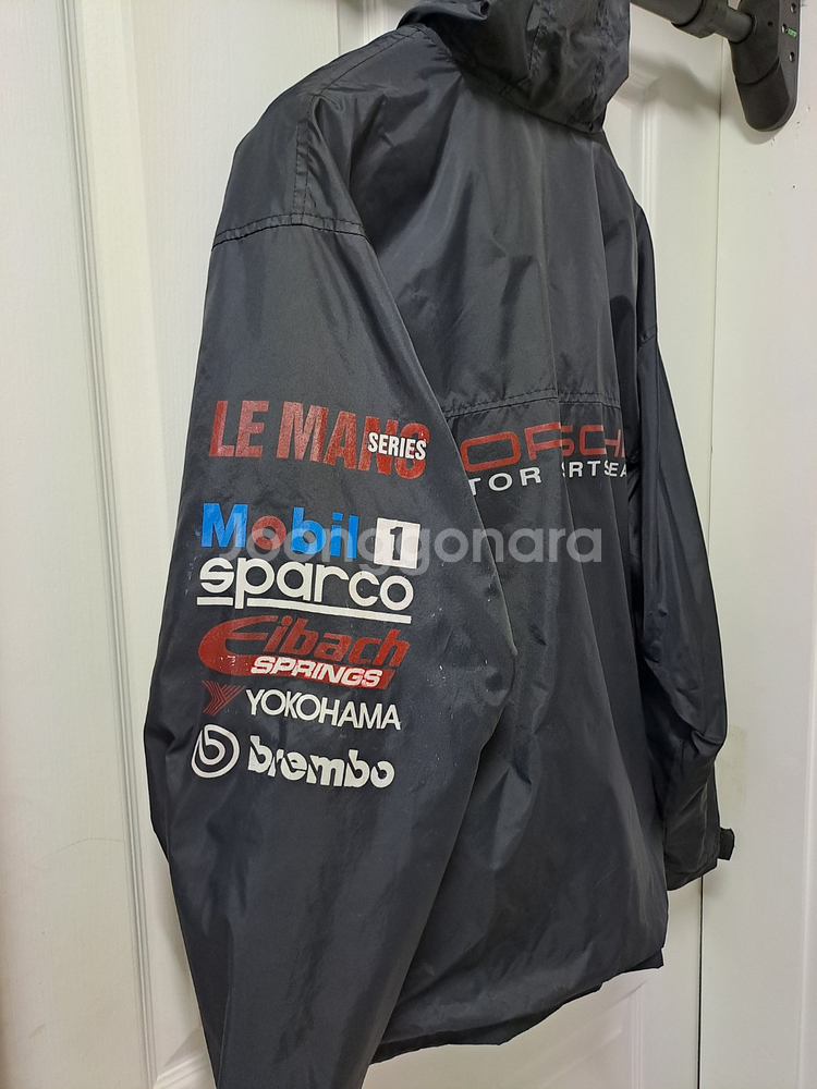 (희 귀 템) 포르쉐 바람막이 자켓 패딩 경량 아우터--4