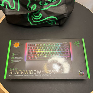 레이저 블랙위도우v4 75% (오렌지축 여분,사은품증정