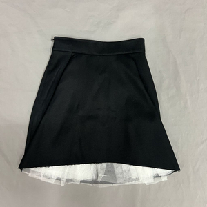 SHUSHU/TONG 슈슈통 에이 쉐이프 스커트