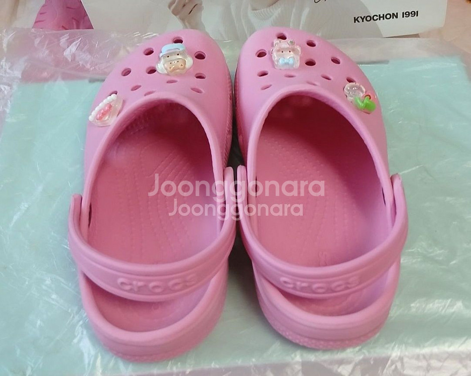 크록스c12 핑크 175정도 실사이즈.지비츠포함--4