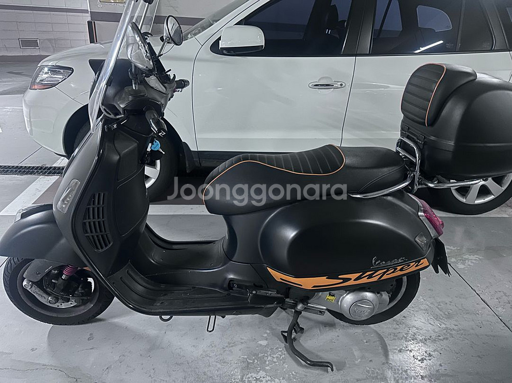 베스파 GTS300 증고 다수튜닝 판매 합니다!--1