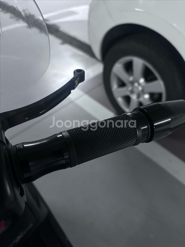 베스파 GTS300 증고 다수튜닝 판매 합니다!--5