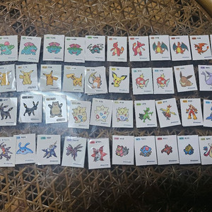 포켓몬 띠부씰 판매합니다.