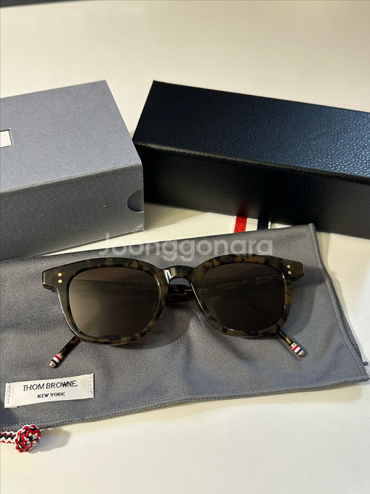 톰브라운 도쿄 톨토이즈 아세테이트 렉텡귤러 선글라스--1