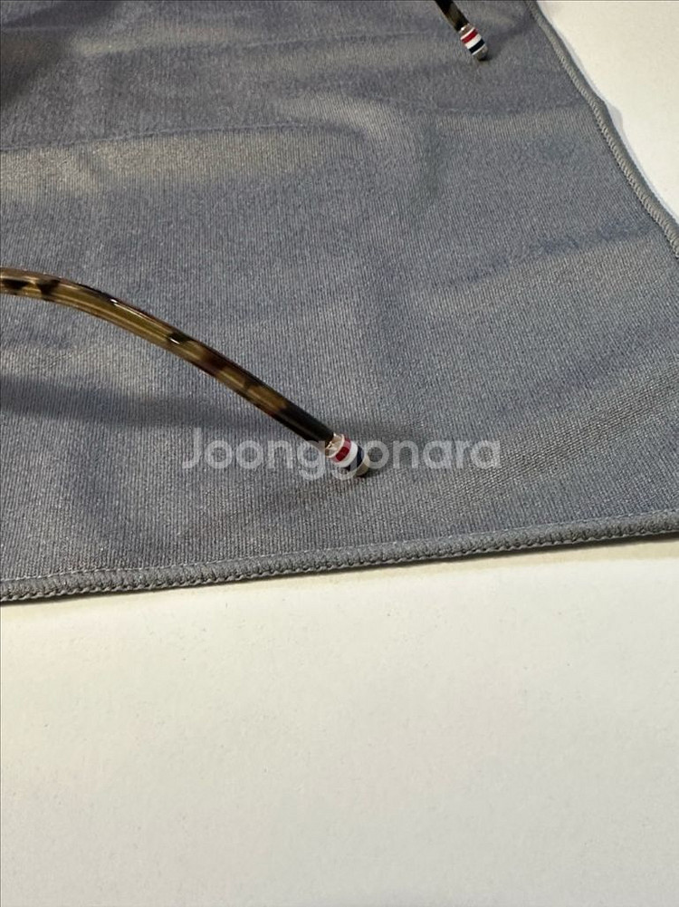 톰브라운 도쿄 톨토이즈 아세테이트 렉텡귤러 선글라스--7