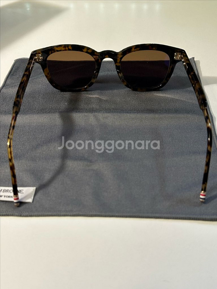 톰브라운 도쿄 톨토이즈 아세테이트 렉텡귤러 선글라스--6