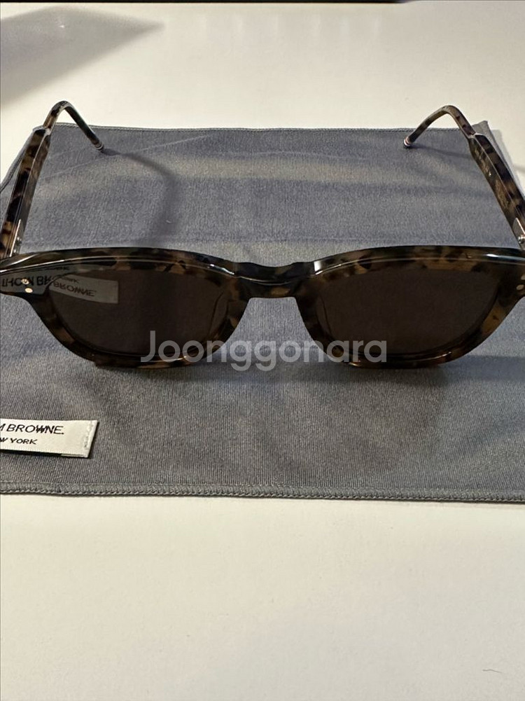 톰브라운 도쿄 톨토이즈 아세테이트 렉텡귤러 선글라스--5