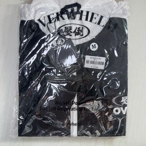 새상품 압도 바람막이윈드브레이커003 블랙 M 팝니다