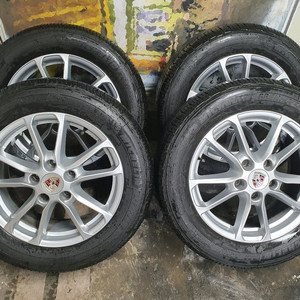 포르쉐 카이엔 18인치 순정 알로이휠 타이어 세트