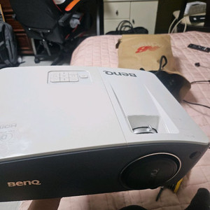 벤큐 빔프로젝터 th670,윤씨네 120인치 전동스크린