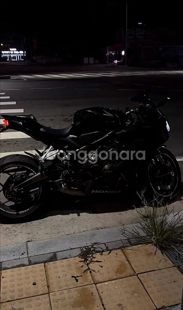cbr125/코멧125/스즈키 등 125cc 구합니다!--0
