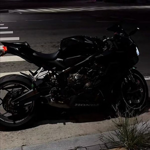 cbr125/코멧125/스즈키 등 125cc 구합니다!