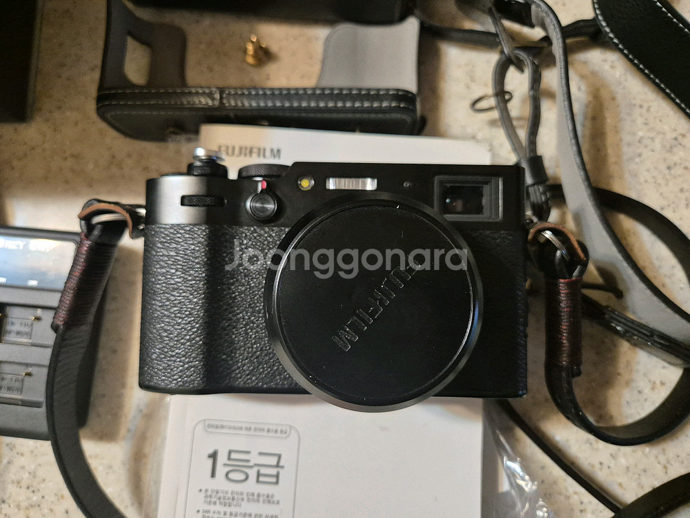 후지 필름 x100v 블랙 카메라--1