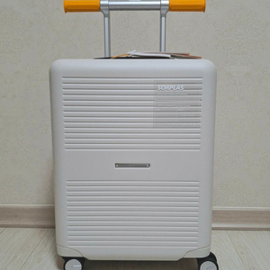 로우로우캐리어 20인치 새상품