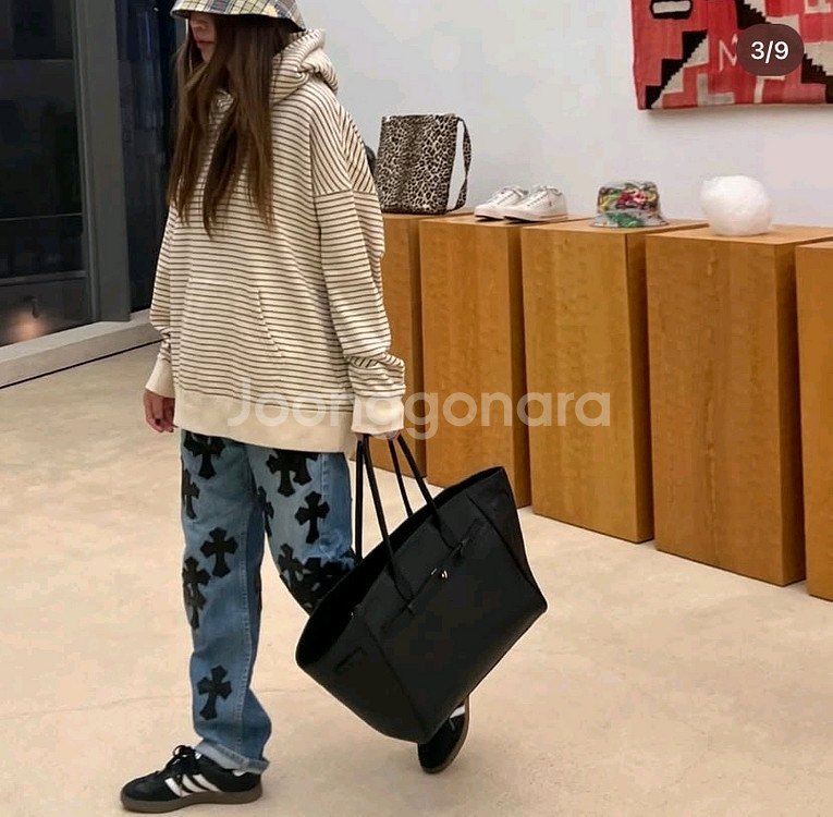 페퍼윤윤 벨백 가방 (블랙 라지사이즈)--1