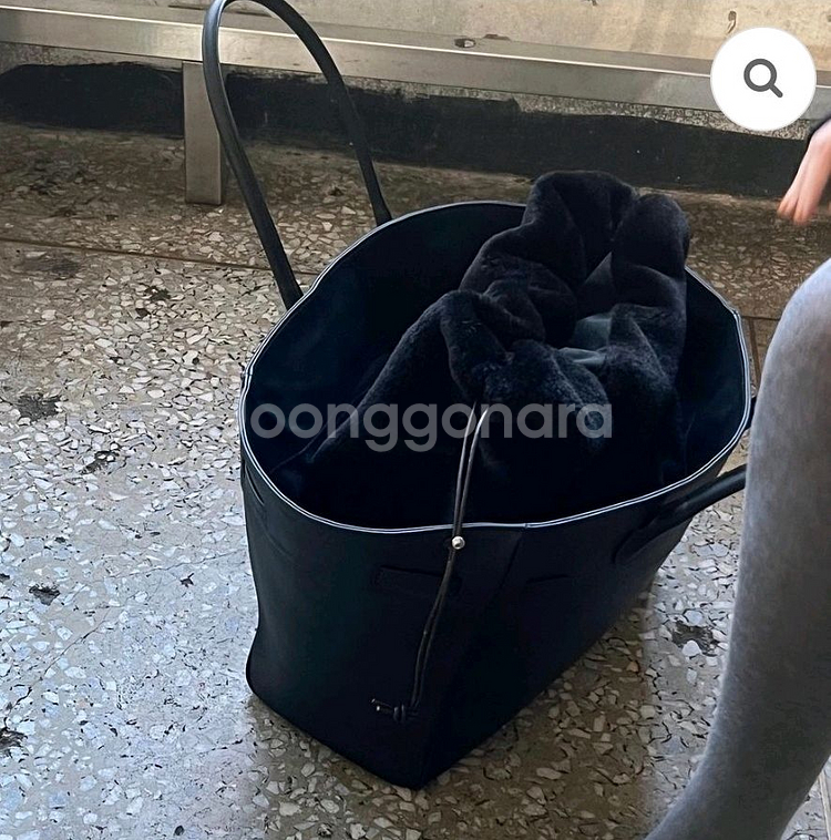 페퍼윤윤 벨백 가방 (블랙 라지사이즈)--4