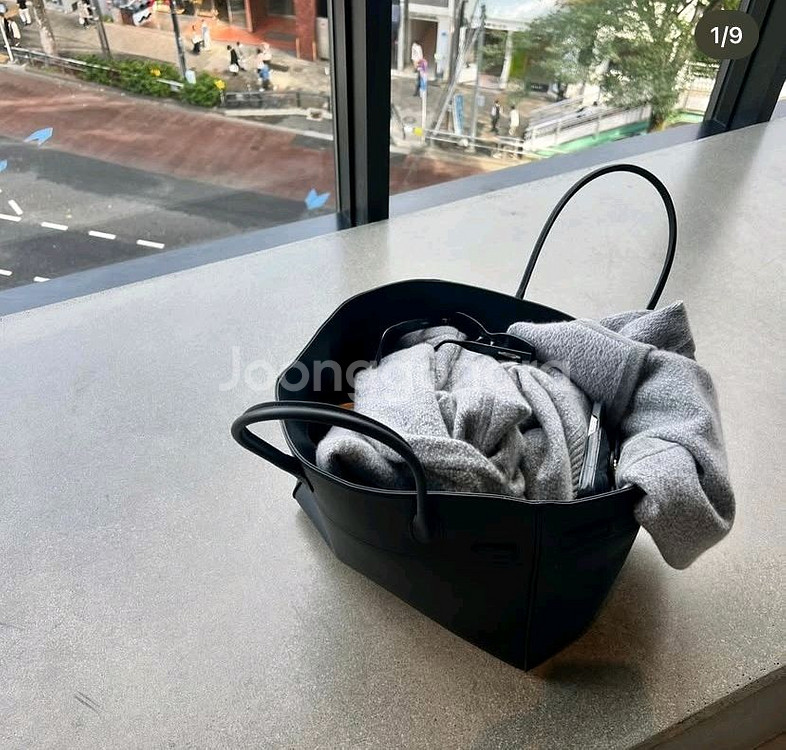 페퍼윤윤 벨백 가방 (블랙 라지사이즈)--5