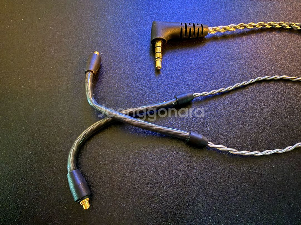 젠하이저 ie시리즈 전체호환 3.5mm 케이블 팝니다.--2