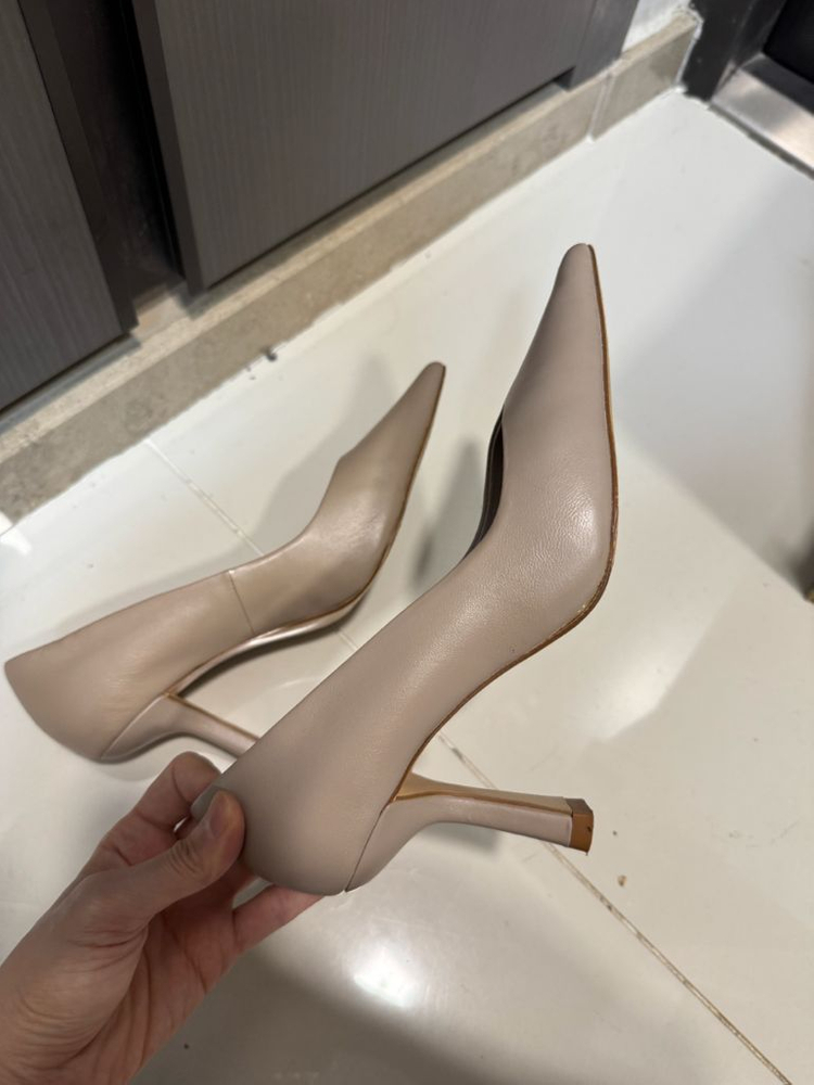 MANGO 천연가죽 스틸레토 힐 37사이즈(240)--3