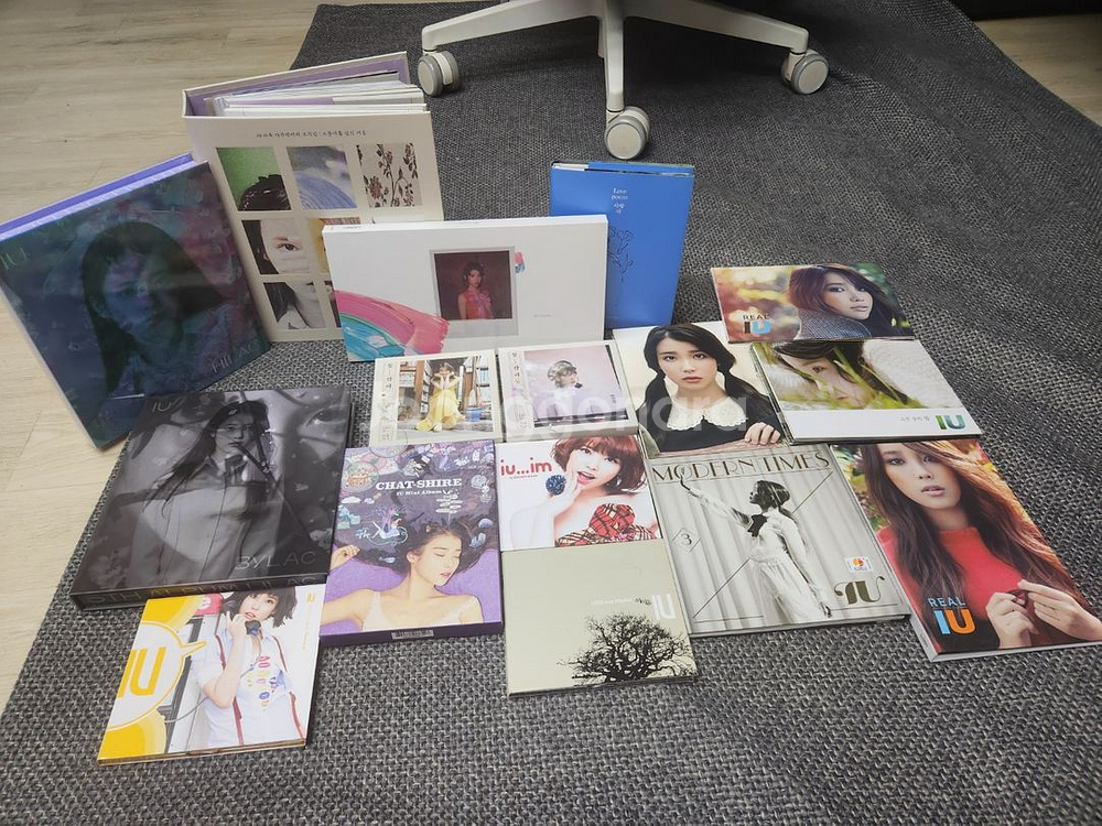 아이유 1집미니부터 조각집까지 아이유1집2집3집4집5집6집7집 러브포엠 라일락 조각집 꽃갈피--0