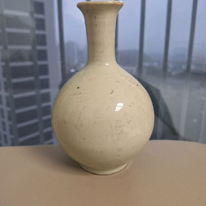백자 주병