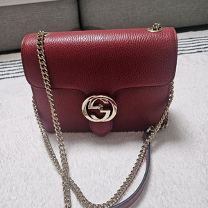 구찌 인터로킹 GG 크로스백 미니 레드